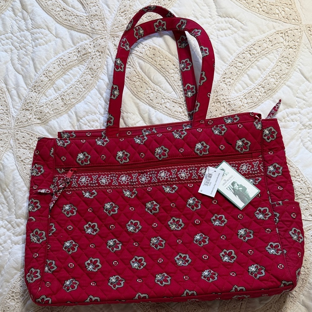 Vera Bradley Metropolitan Red Bandanna Floral Pattern Tote
